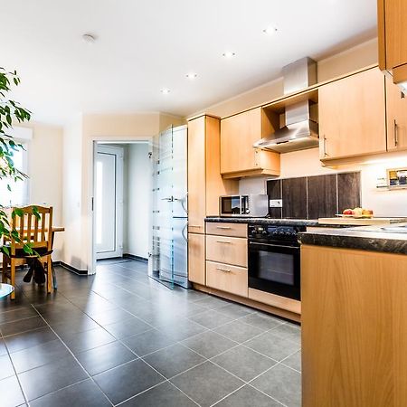 Design Apartment In Koeln Mit Terrasse Eksteriør bilde