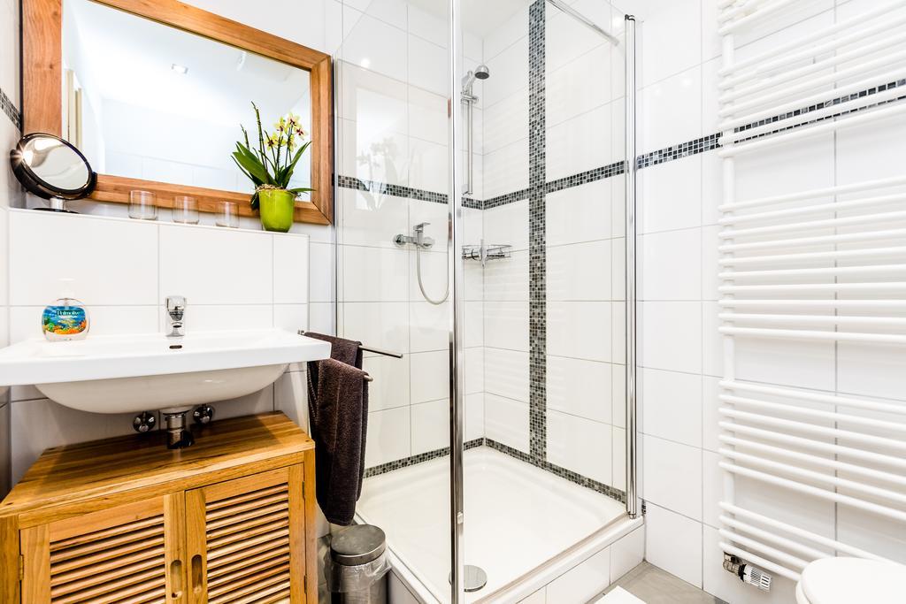 Design Apartment In Koeln Mit Terrasse Eksteriør bilde