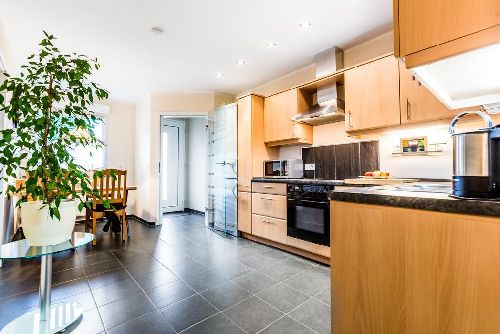 Design Apartment In Koeln Mit Terrasse Eksteriør bilde