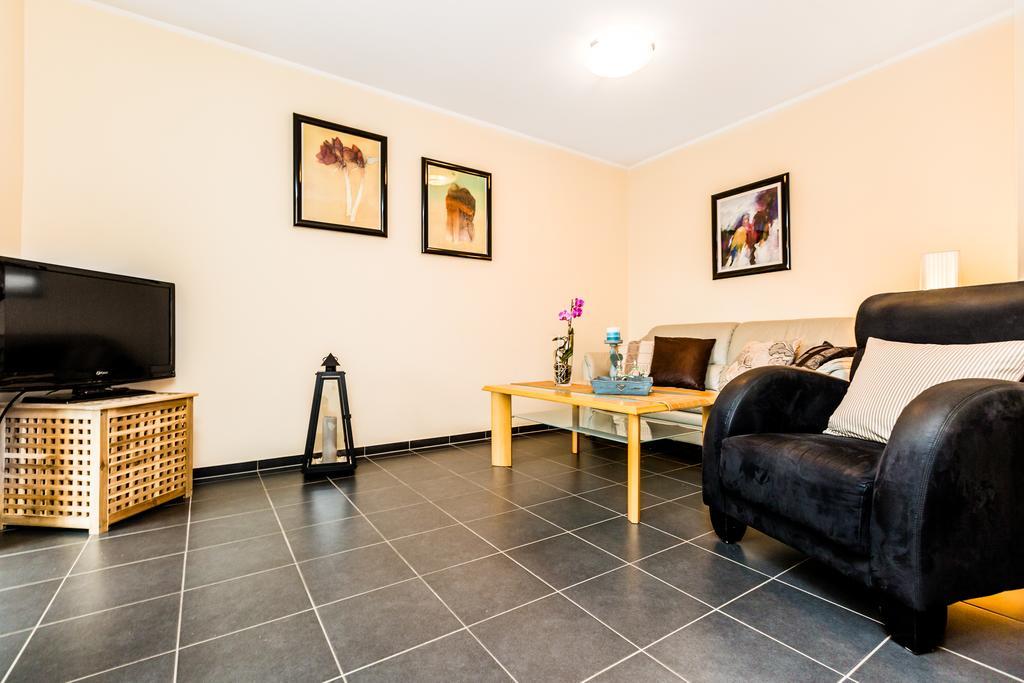 Design Apartment In Koeln Mit Terrasse Eksteriør bilde